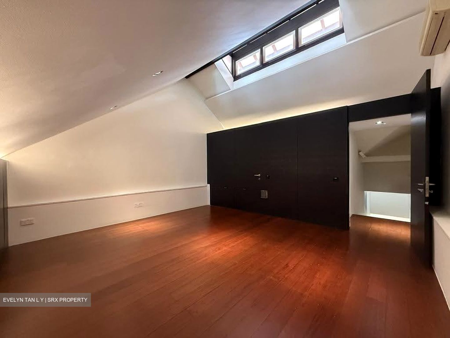 Cairnhill Road (D9), Detached #615980271
